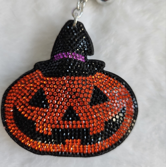 Sparkling Pumpkin With Hat Keychain with Tassel - Picture 2 of 3